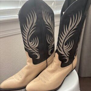 VINTAGE 1980'S - TRAMPOLINE CODE WEST BLACK/BEIGE LEATHER COWBOY BOOT, SIZE 8M